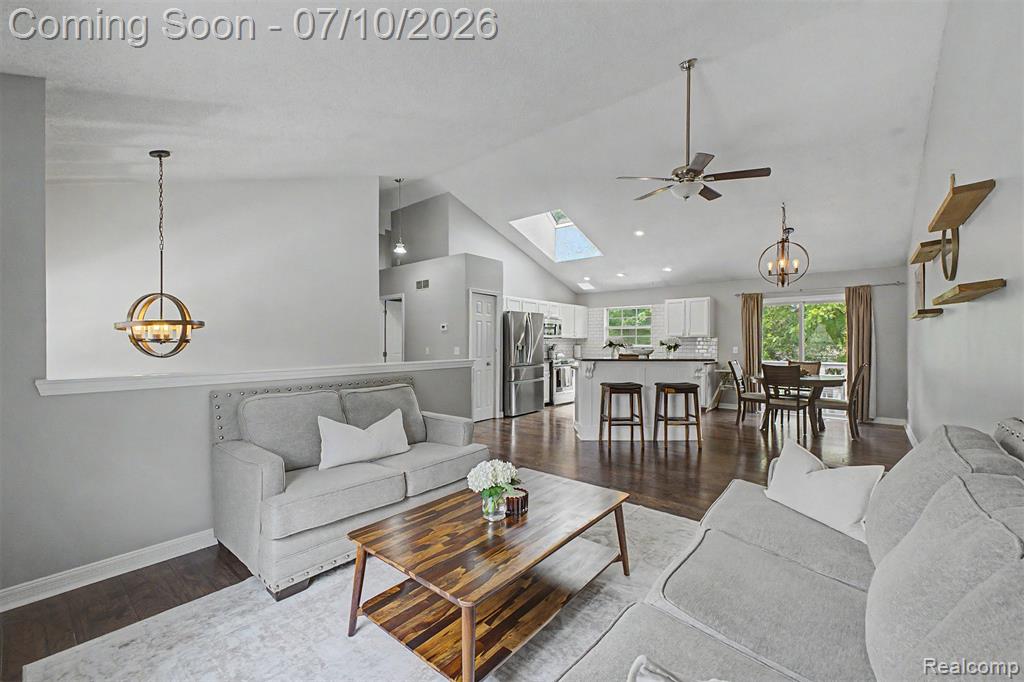 6400 Lake Meadow Drive, Waterford, MI 48327 — Photo 11