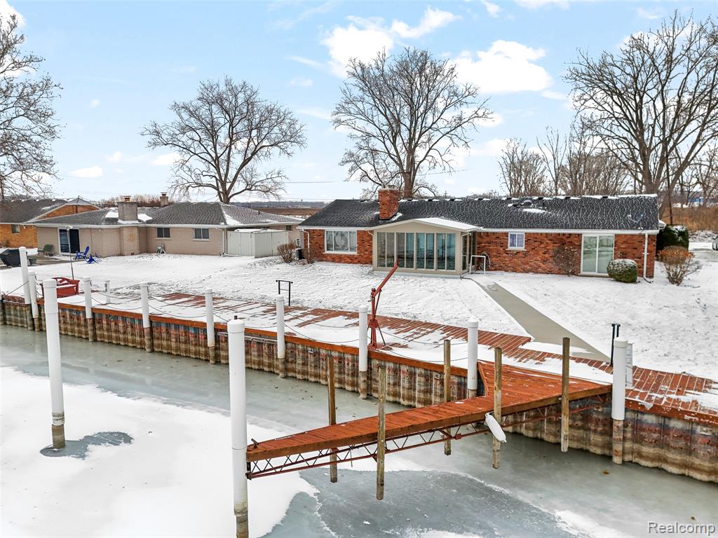 39520 Venetian Drive, Harrison Township, MI — Photo 11