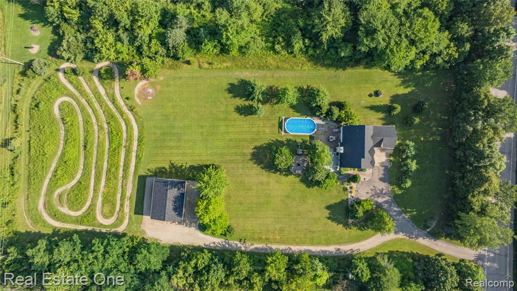 9210 Hickory Ridge Road, Holly, MI 48442 — Photo 8