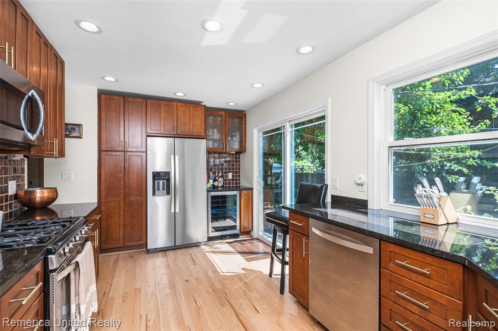 717 S Edgeworth Avenue, Royal Oak, MI 48067 — Photo 19