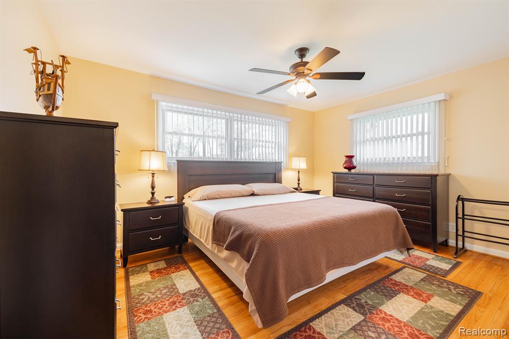 7912 COVENTRY Avenue, Grosse Ile, MI 48138 — Photo 15