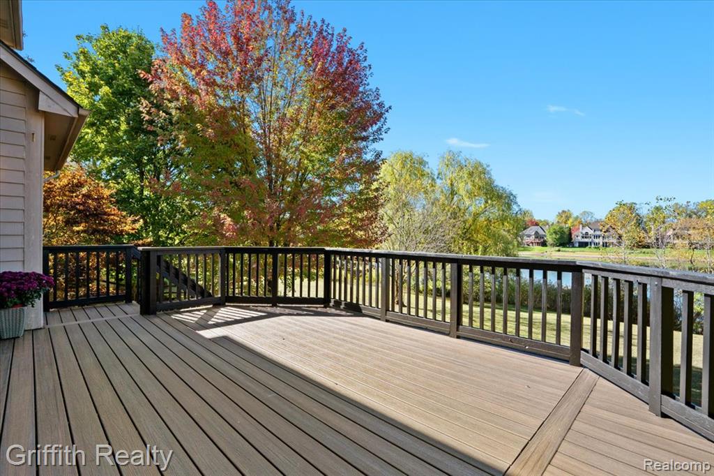 4364 Lake Forest Drive E, Ann Arbor, MI 48108 — Photo 46