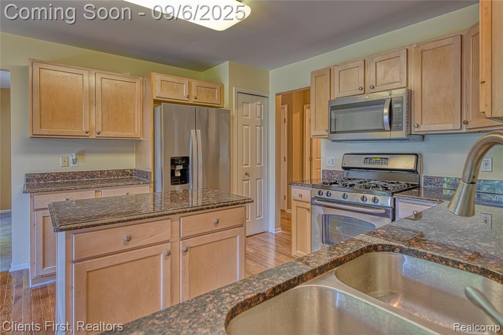 1273 Kennebec, Canton, MI 48187 — Photo 12