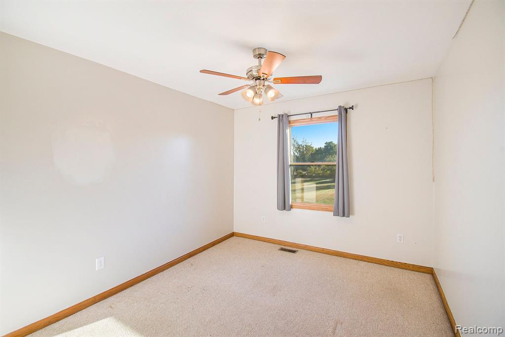 7296 RUSTIC WAY Drive, Fowlerville, MI 48836 — Photo 21