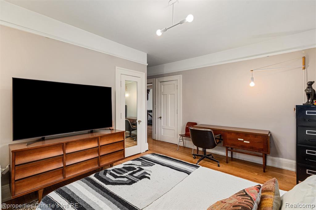 36 Longfellow Street, Detroit, MI 48202 — Photo 39