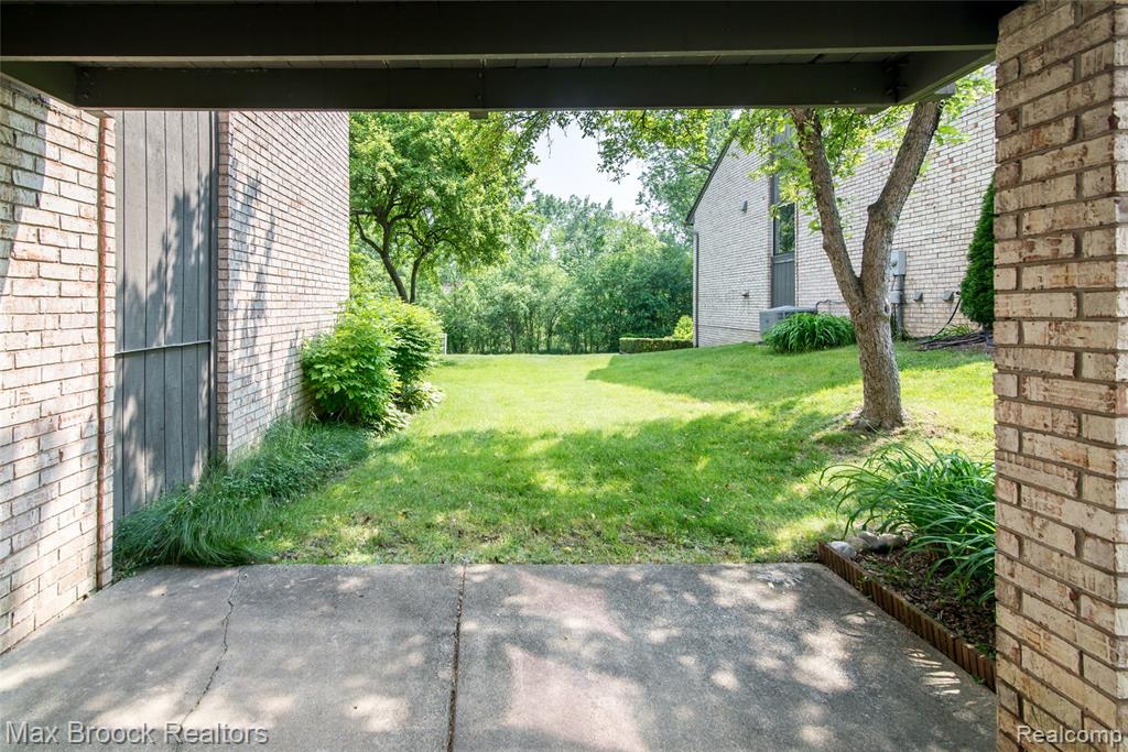 41350 Woodward Avenue, Bloomfield Hills, MI 48304 — Photo 53