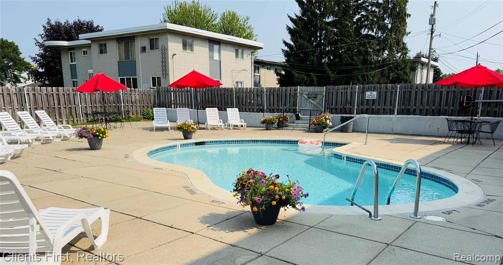 4859 MANSFIELD Avenue, Royal Oak, MI 48073 — Photo 16