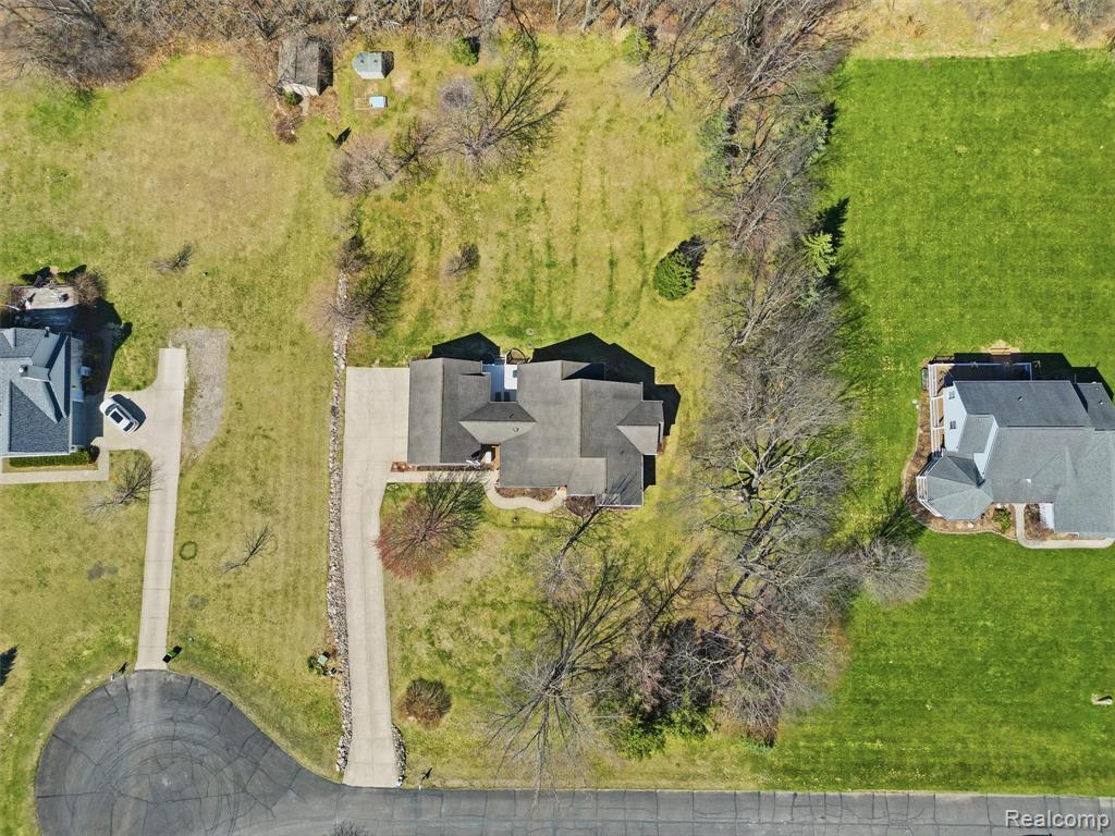 4695 Melanie Lane, White Lake, MI 48383 — Photo 56