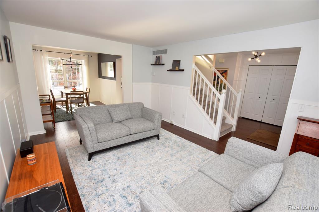 910 3rd Street, Fenton, MI 48430 — Photo 3