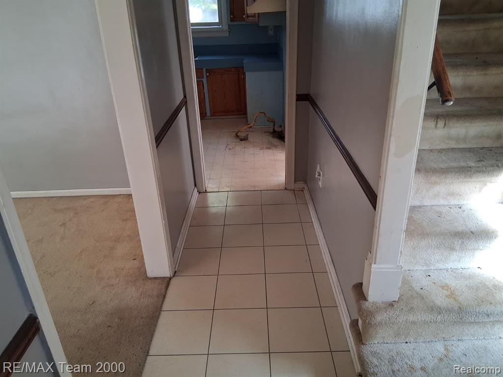 5228 Hillcrest Street, Detroit, MI 48236 — Photo 19