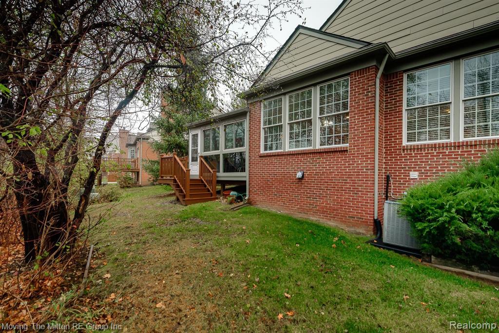 16479 CYPRESS Court, Northville, MI 48168 — Photo 39
