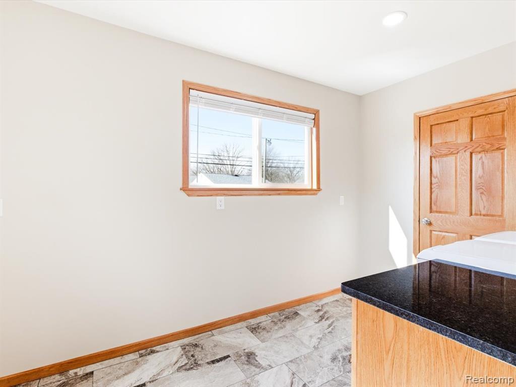 2835 17th Avenue, Port Huron, MI 48060 — Photo 20