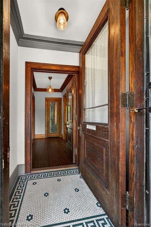700 Taylor Street, Detroit, MI 48202 — Photo 9