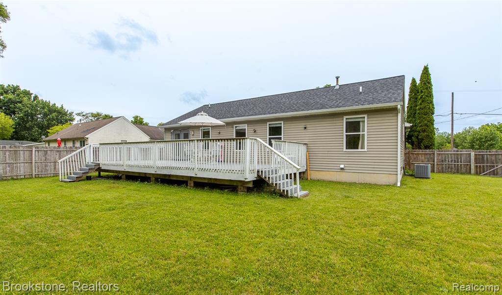 5039 Auker Drive, Grand Blanc, MI 48507 — Photo 38