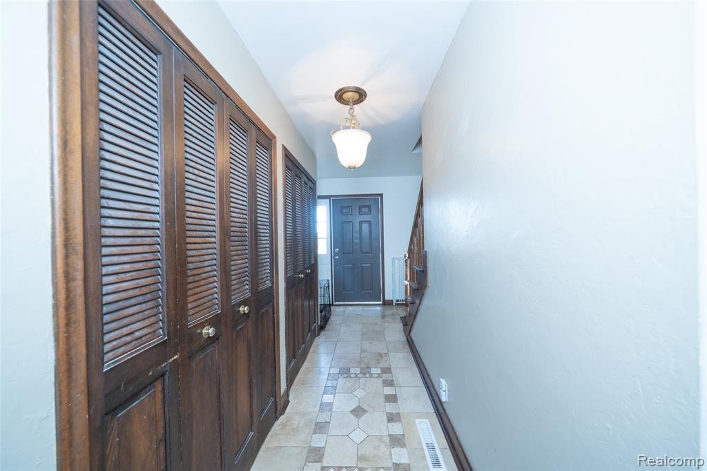 9459 Morrish Road, Swartz Creek, MI 48473 — Photo 46
