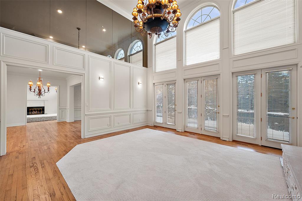 5744 Lochmoor Court, Rochester, MI 48306 — Photo 26