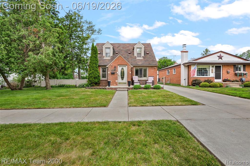 6155 N Silvery Lane, Dearborn Heights, MI 48127 — Photo 3