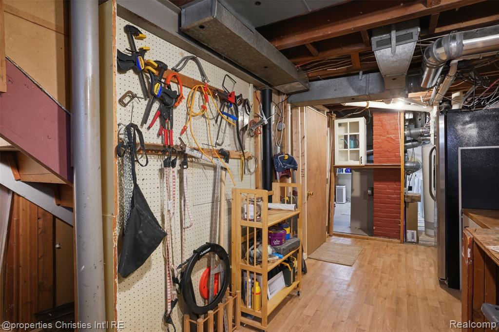 4602 Groveland Avenue, Royal Oak, MI 48073 — Photo 34
