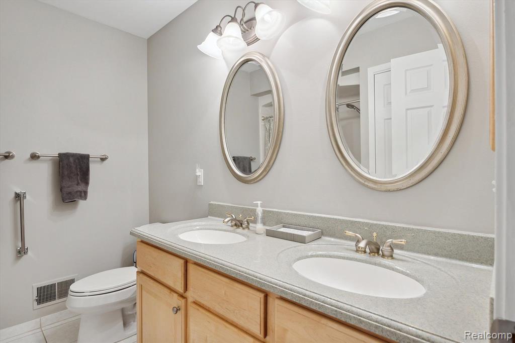 25999 PETROS Boulevard, Novi, MI — Photo 27