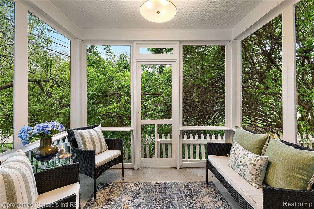 75 Grosse Pointe Blvd, Grosse Pointe Farms, MI 48236 — Photo 6
