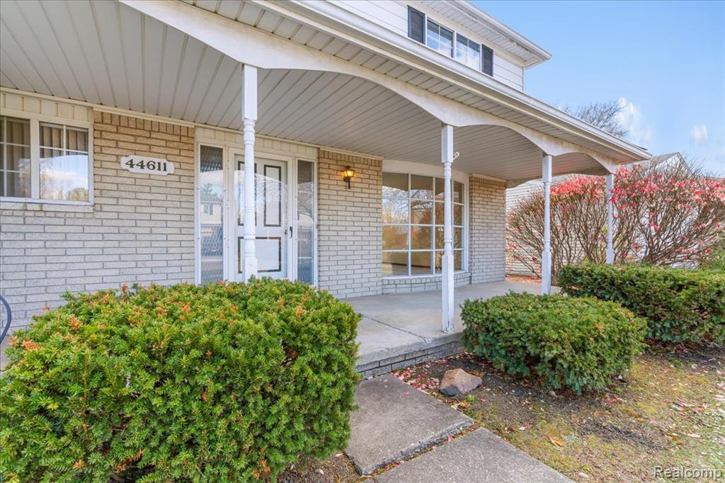 44611 Nantucket Drive, Canton, MI 48187 — Photo 2