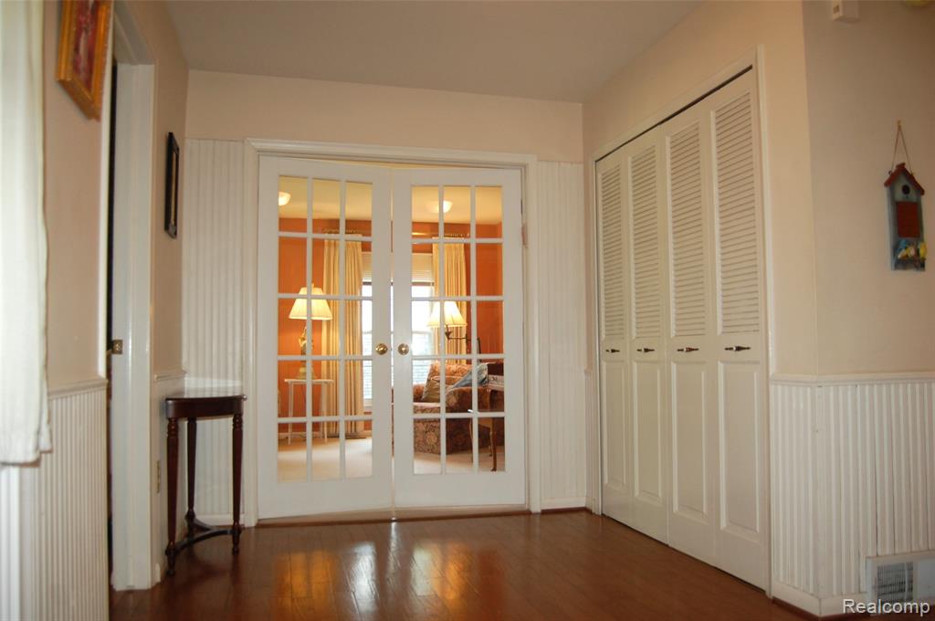 6560 Perham Drive, West Bloomfield, MI — Photo 22