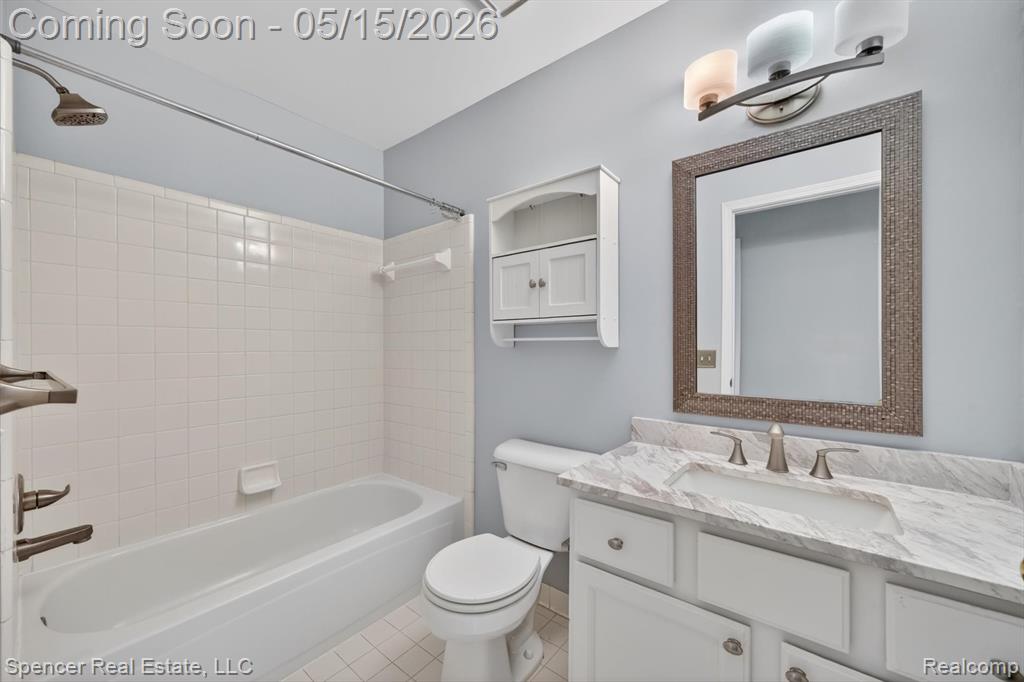 3141 Bridlewood Drive, Rochester, MI 48306 — Photo 24
