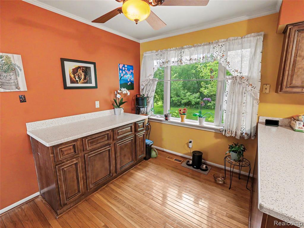 8614 Meadowland Court, Saline, MI 48176 — Photo 7