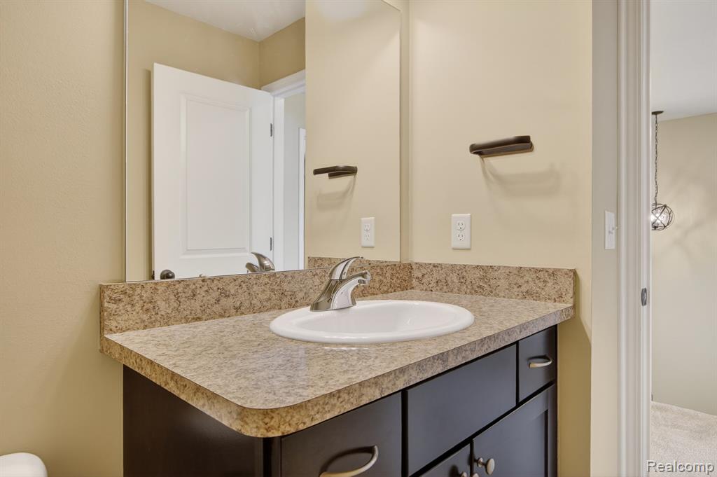 4241 Tonawanda Avenue, Royal Oak, MI 48073 — Photo 30