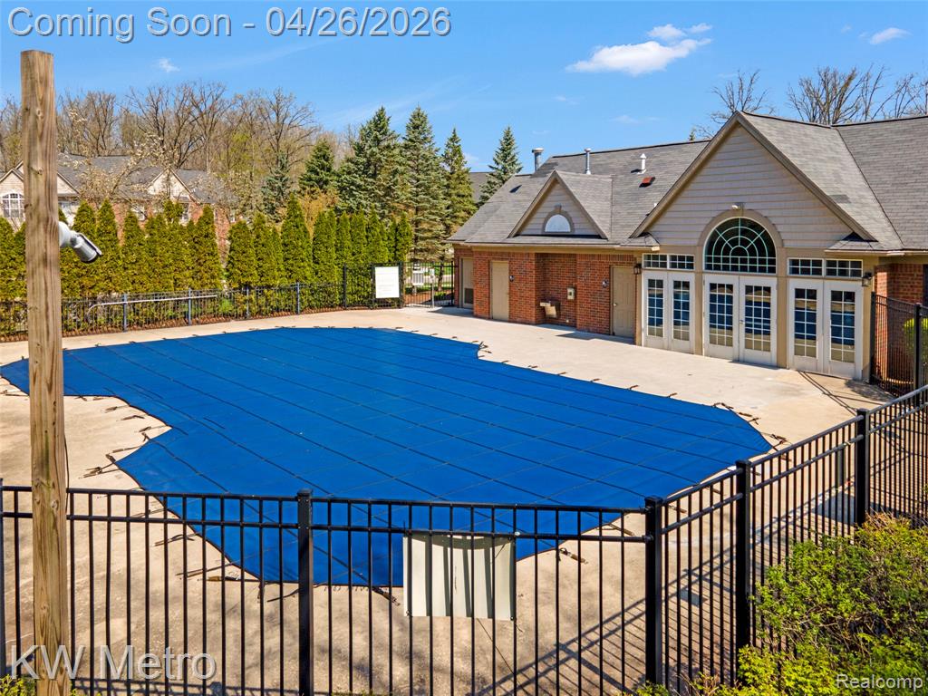 47592 Pembroke Drive, Canton, MI 48188 — Photo 9