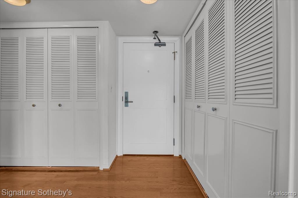 411 S Old Woodward Avenue, 907, Birmingham, MI 48009 — Photo 11