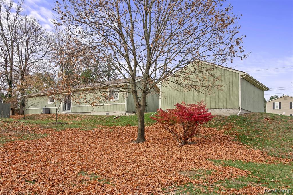405 W Liberty Street, Milford, MI 48381 — Photo 22