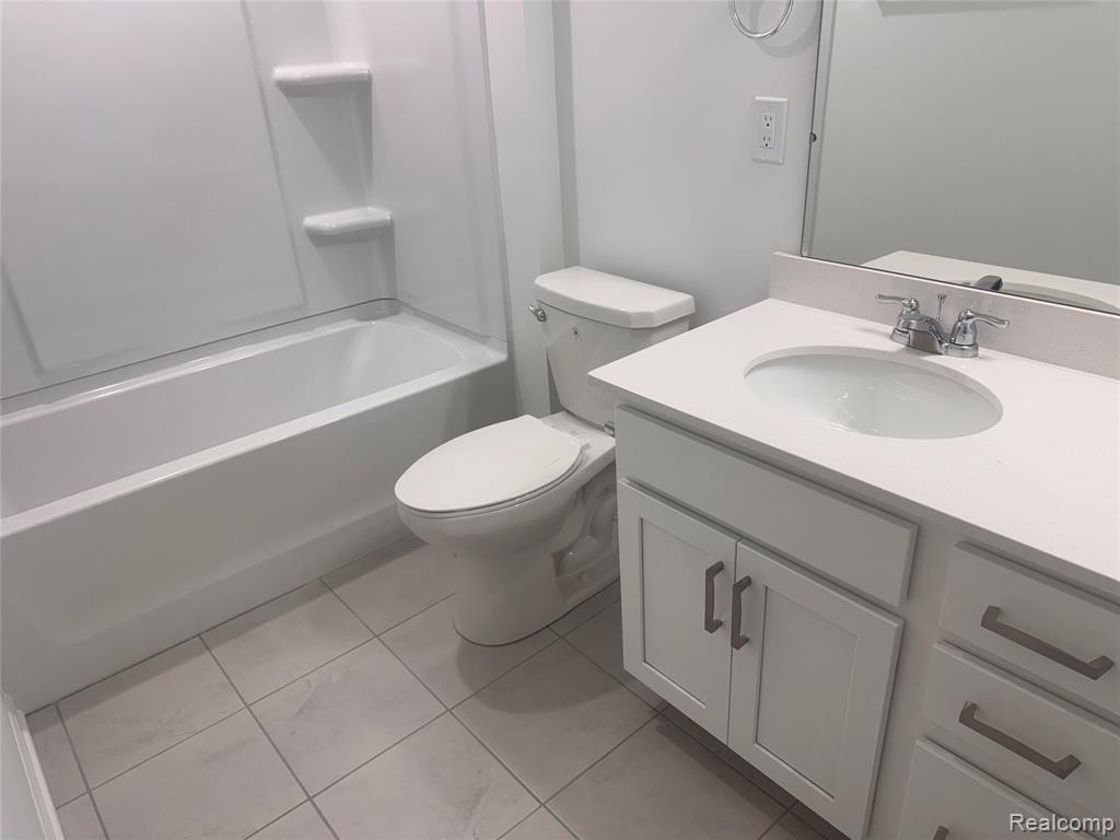 5561 E Spaniel Drive, Ann Arbor, MI 48108 — Photo 11