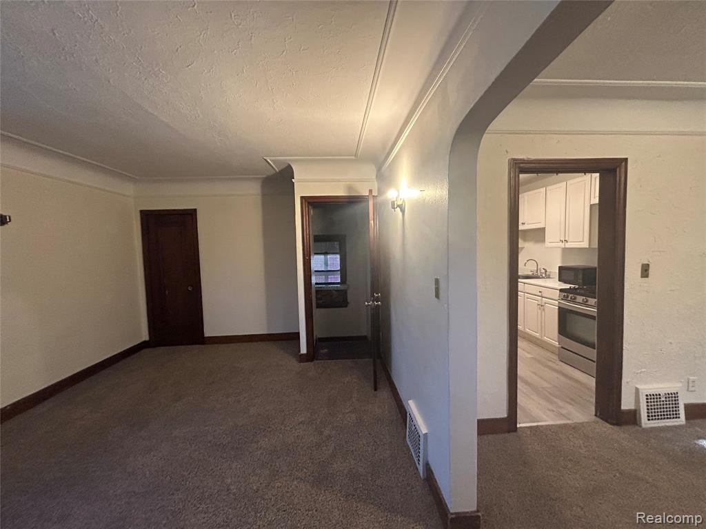 4401 Buckingham Avenue, Detroit, MI 48224 — Photo 28