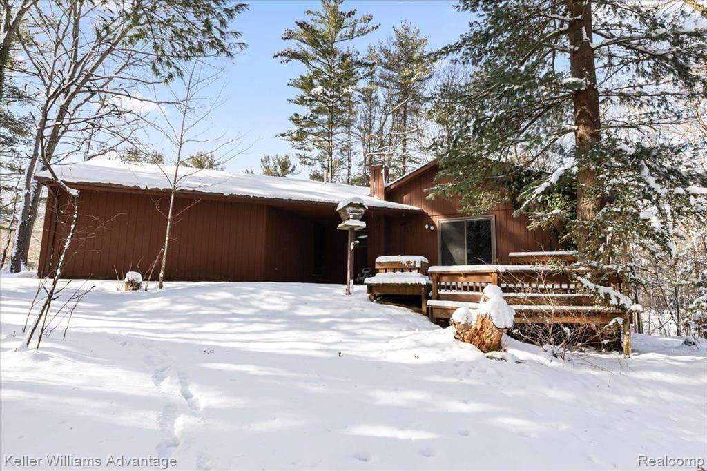 421 BONNIE Circle, Howell, MI 48843 — Photo 35
