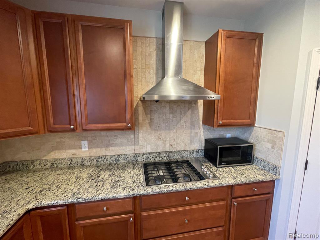 41693 CRANE Way, Novi, MI — Photo 9