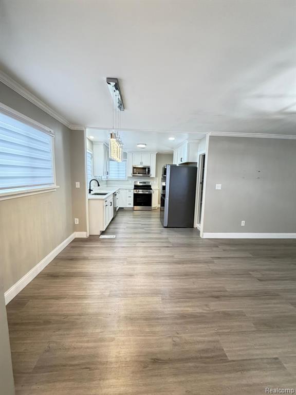 430 Henry Ruff Road, Garden City, MI — Photo 5