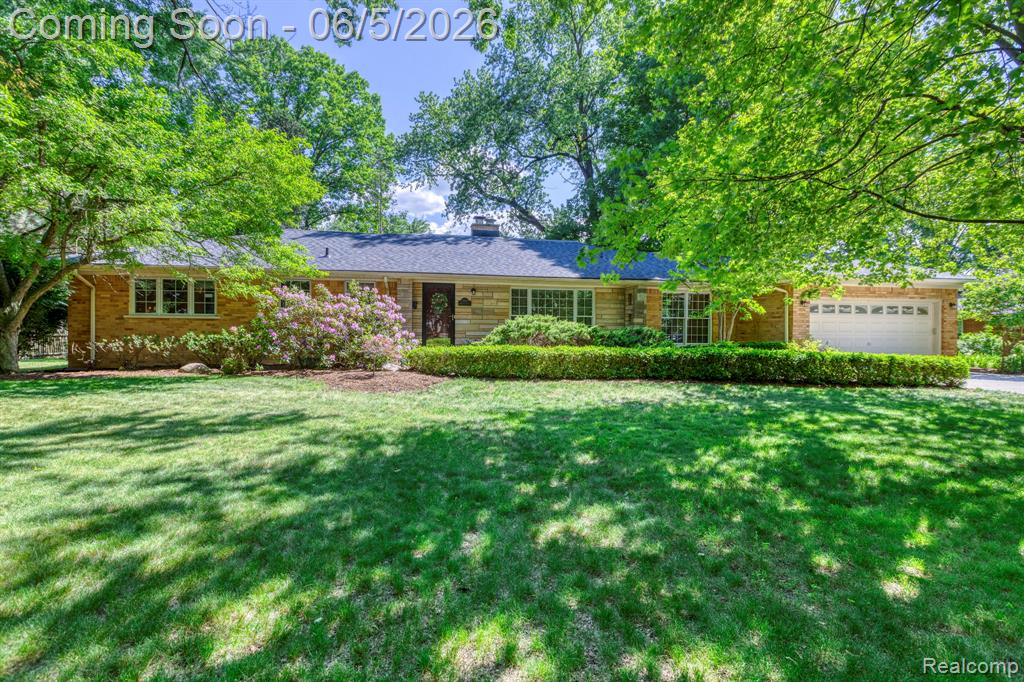 19141 Warwick Street, Franklin, MI 48025 — Photo 2