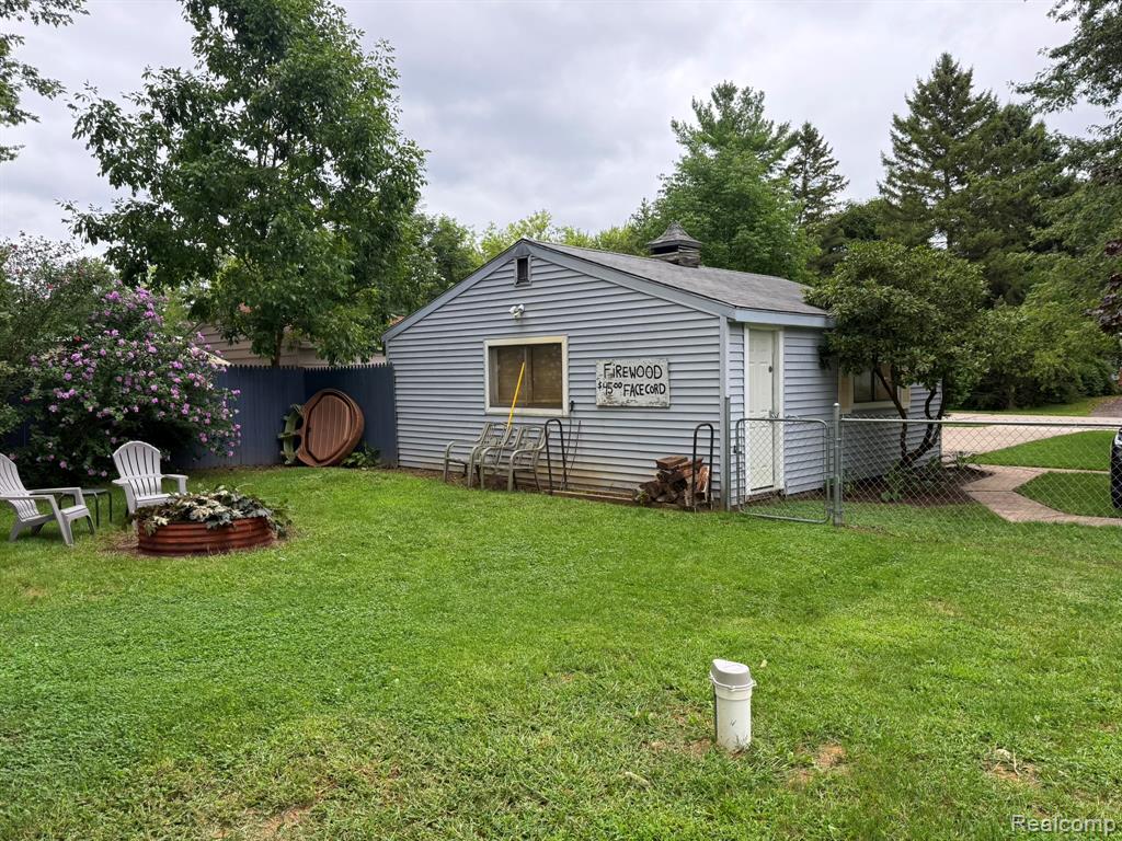 526 Cherokee Bend, Howell, MI 48843 — Photo 15