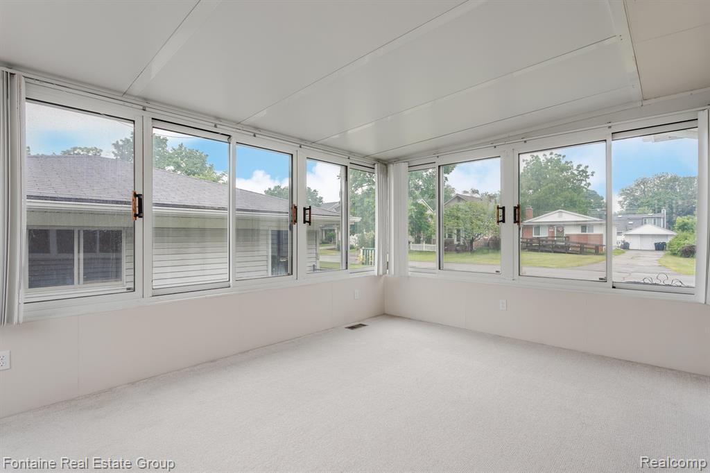 40395 Gilbert Street, Plymouth, MI 48170 — Photo 13