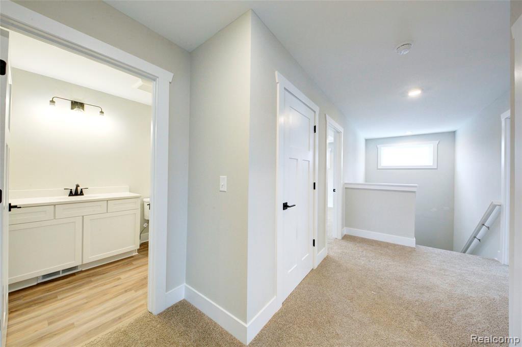 676 ROUND ROCK DR, Howell, MI 48843 — Photo 31