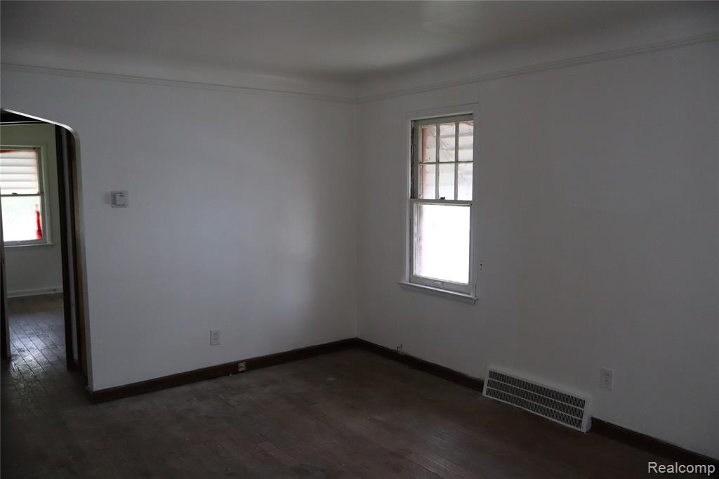10934 Marne Street, Detroit, MI 48224 — Photo 4