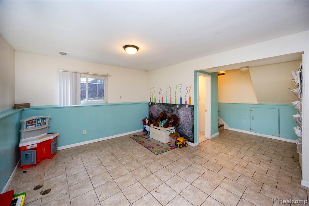 3979 ACADEMY Street, Dearborn Heights, MI 48125 — Photo 24