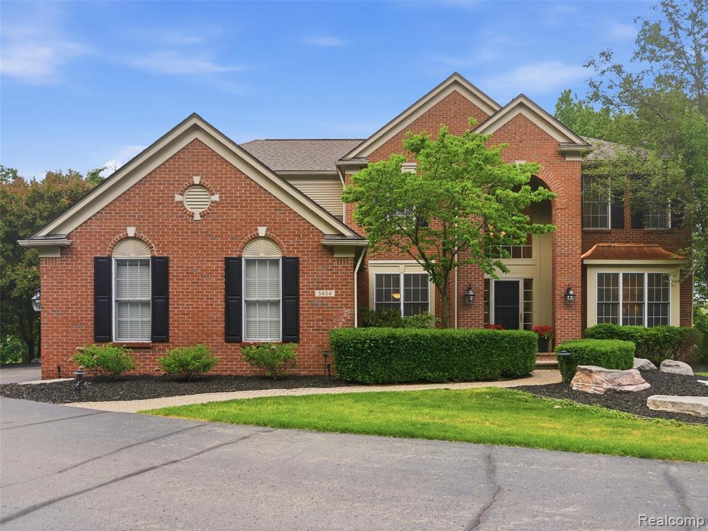 5454 Creekmonte Drive, Rochester, MI 48306 — front exterior