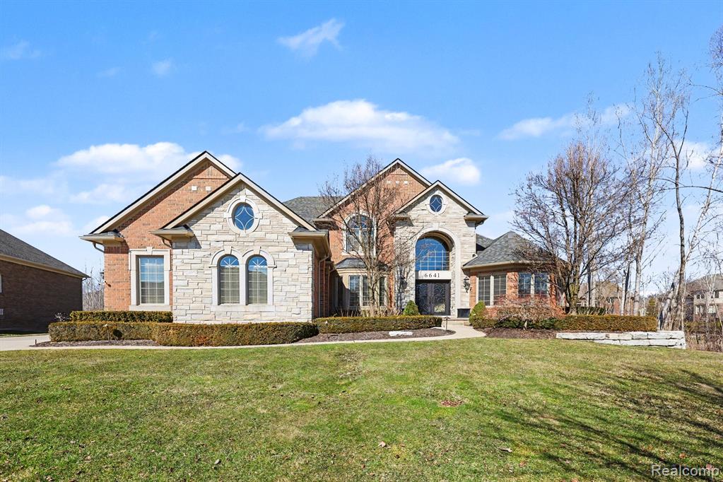 6641 Shadydale Drive, Shelby Twp, MI 48316 — Photo 2
