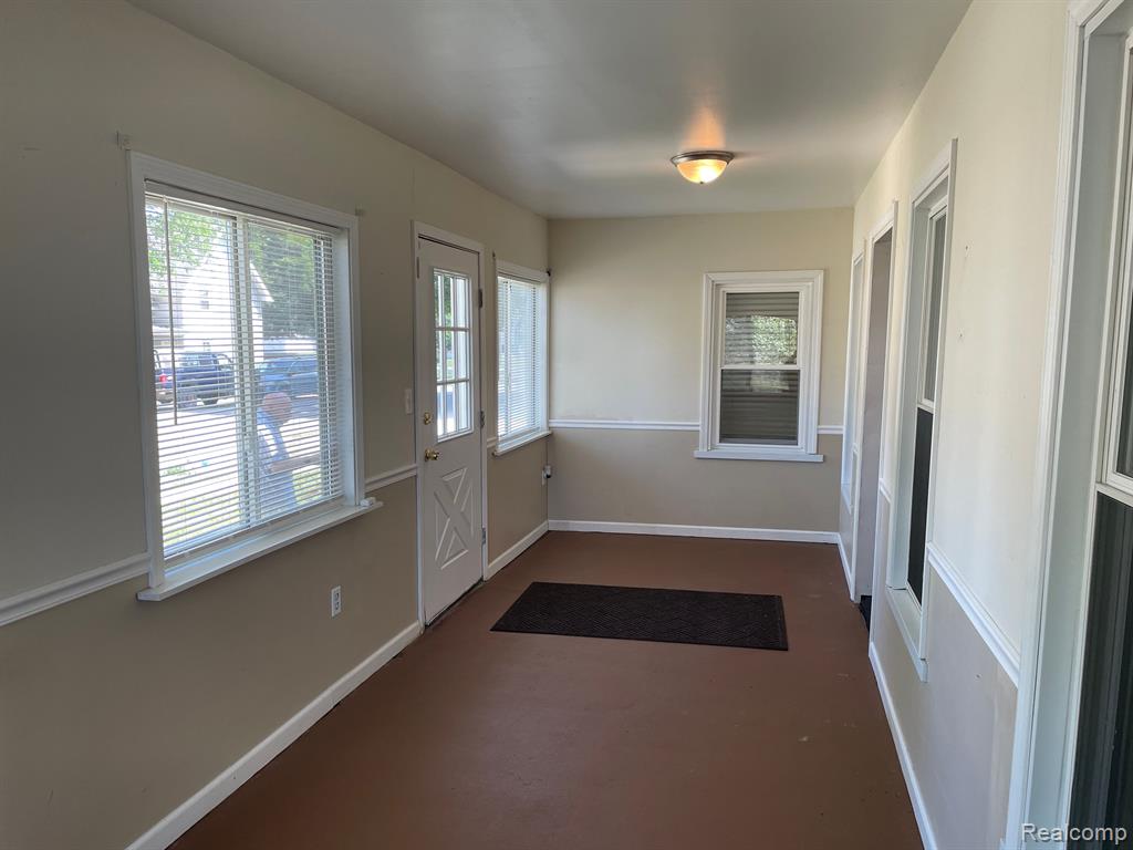 32 EAST Street, Oxford, MI 48371 — Photo 11