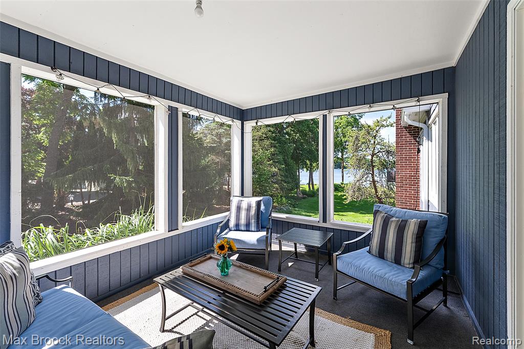 4875 Old Orchard Trail, Orchard Lake Village, MI 48324 — Photo 16