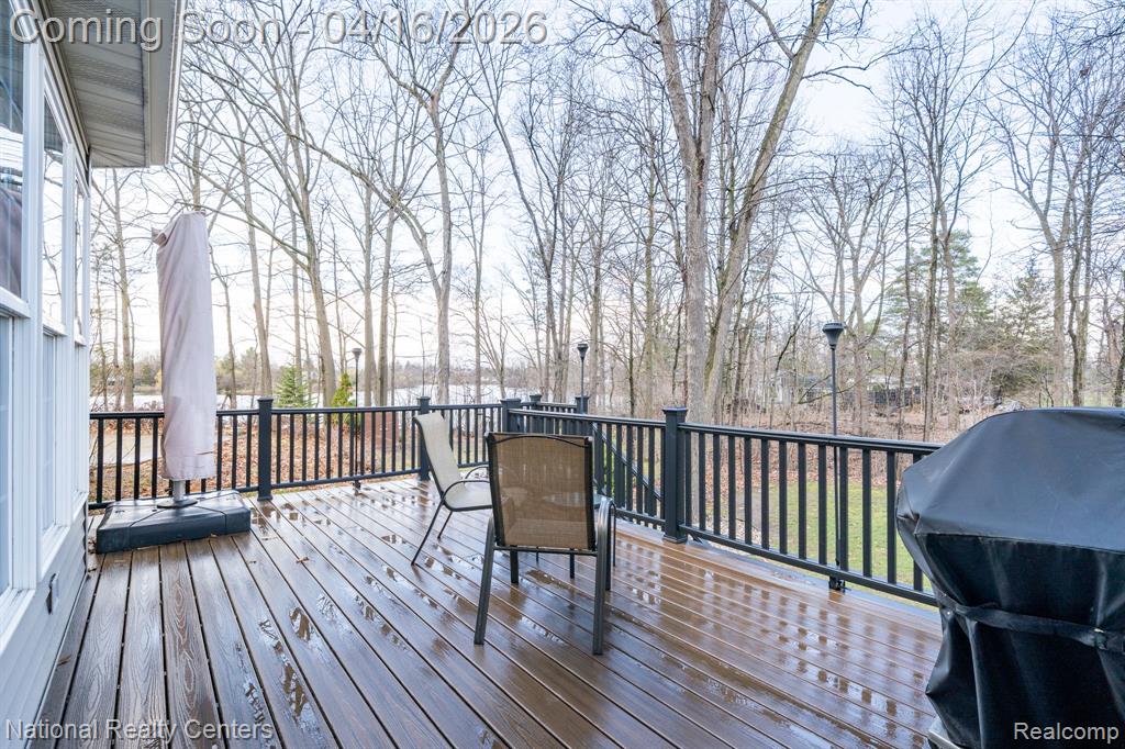 10219 Mill Pointe Drive, Goodrich Vlg, MI — Photo 40