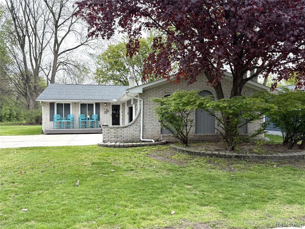 27860 Park Court, Madison Heights, MI 48071 — Photo 4