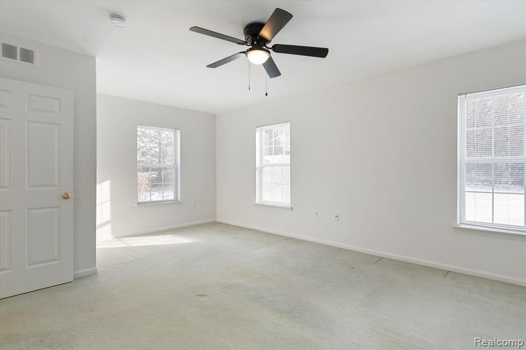 2670 S KNIGHTSBRIDGE Circle, Ann Arbor, MI 48105 — Photo 14